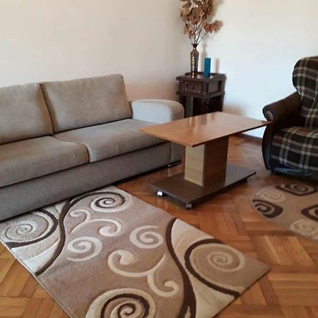 Centr Apartment Kutaisi Ngoại thất bức ảnh