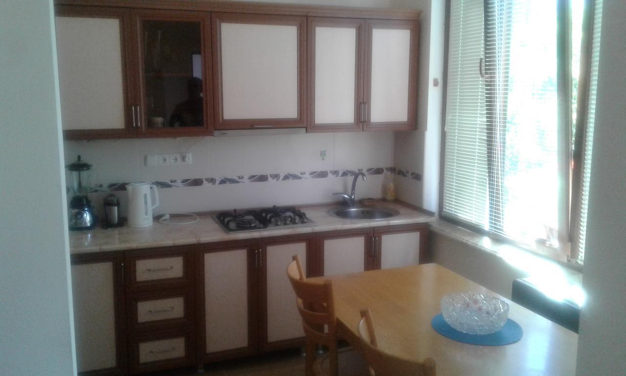 Centr Apartment Kutaisi Ngoại thất bức ảnh