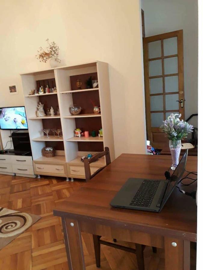 Centr Apartment Kutaisi Ngoại thất bức ảnh